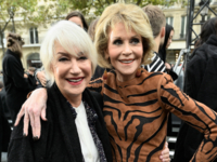 72-летняя Хилен Миррен и 79-летняя Джейн Фонда стали звездами показа L'Oreal Paris