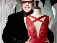 Скончался создатель бандажного платья