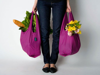 Хозяйственные сумки: какие болезни вы приносите в свой дом