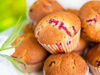 Маффины со свежей клюквой