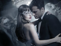 Пятьдесят оттенков: названа дата выхода новой книги