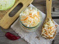 5 свойств квашеной капусты, которые делают ее полезной для женщин