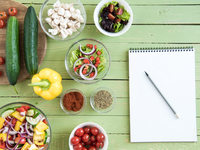 5 ингредиентов салата, которые помогут справиться с лишним весом