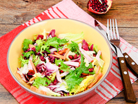 Новогоднее меню: мясной салат с зернами граната