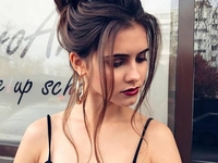 Быстро и легко: 15 вариантов причесок своими руками (пошагово)