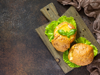 Булочки с секретом: готовим завтрак за 15 минут