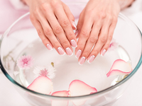 Как сделать маникюр в домашних условиях: пошаговый урок