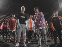 Клип-миллионник: украинский бойз-бэнд DSIDE BAND презентовал клип на сингл «Девочка Космос»