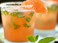 Замена сока в новогоднем меню: яблочно-грейпфрутовый компот