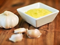 Айоли: чесночный соус для праздничных салатов