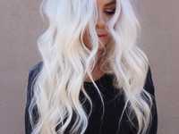 Как ухаживать за блондинистыми волосами: лучшие советы