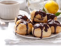 Изысканно к чаю: профитроли с шоколадным кремом
