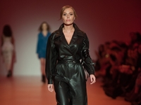 Слава Каминская стала моделью на Ukrainian Fashion Week