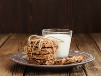 Домашнее печенье с шоколадом и кукурузными хлопьями