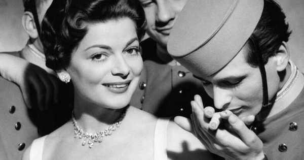 Ушла из жизни победительница первого в истории «Евровидения»