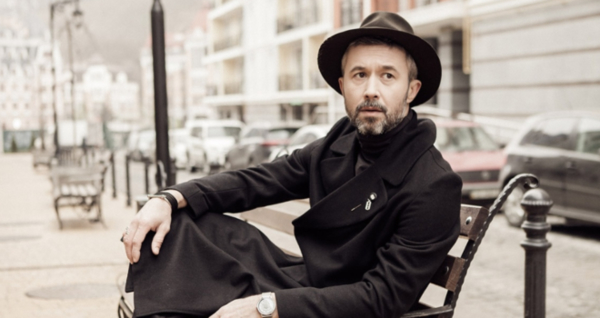 Сергей Бабкин рассказал о своих экспериментах cо стилем