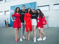 Звезды сериала «Школа» рассказали интересные подробности работы на съемочной площадке