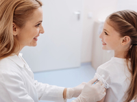 Нужна ли прививка от менингита? Отвечает доктор Комаровский