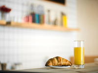 Полезны ли свежевыжатые соки по утрам