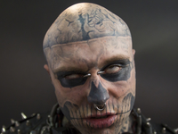 Умер всемирно известный манекенщик Zombie Boy