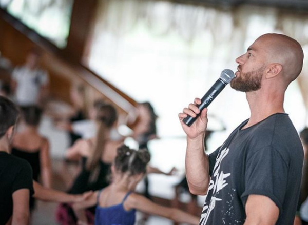 Влад Яма попал в ДТП