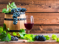 Как приготовить домашнее виноградное вино: популярный рецепт