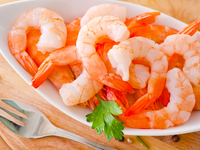 Хозяйкам на заметку: как правильно варить креветки