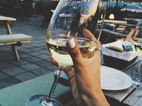 Можно ли поправиться от алкоголя: правда и мифы