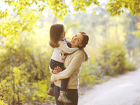 Чем занять ребенка осенью: идеи развлечений