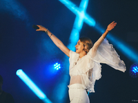 Tayanna представила новое прочтение хита Кузьмы Скрябина «Дельфины»
