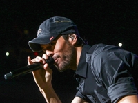 Журналисты выяснили, почему Энрике Иглесиас на протяжении 11 лет не приезжал в Киев