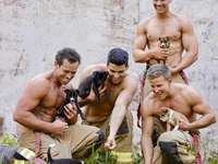 Они снова сделали это: австралийские пожарные разделись для календаря