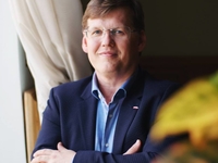 Украинская ведущая выходит замуж за вице-премьера Розенко