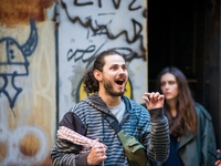 Девочки в поцелуе и обнаженные мужские ягодицы: Появился долгожданный тизер "Сквот32"