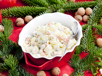 Новогодние салаты 2019: что приготовить на праздничный стол