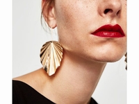 Новый тренд в аксессуарах: Массивные серьги