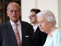 Муж королевы Елизаветы ІІ попал в серьезное ДТП: видео