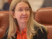 Ульяна Супрун рассказала, какие фрукты не совместимы с лекарствами