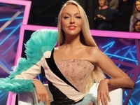 Оля Полякова похвасталась стройной фигурой на съемках нового шоу