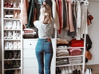 Видео-лайфхак: Как сложить пальто за 10 секунд