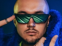 LOOKINICH представил новый танцевальный сингл "Не болить"
