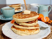 Самые пышные оладушки на молоке и сгущенке