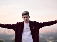 Звезда телесериала "Школа" выступит на NRJ Birthday Party