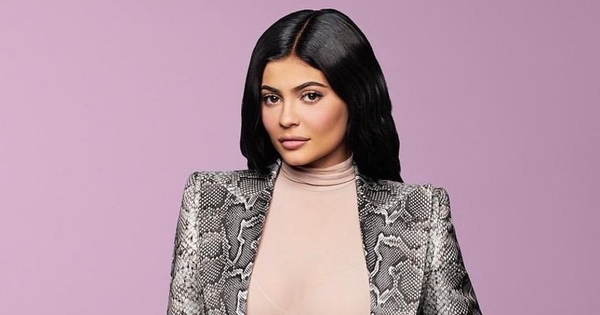 Кайли Дженнер восхитила Сеть снимком без макияжа