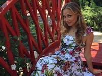 Евгения Власова выпустила первую песню после тяжелой болезни