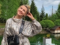 Леся Никитюк устроила фотосессию на футбольном поле