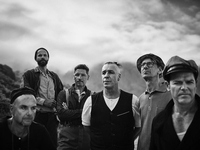 Rammstein показала скандальный "нацистский" клип 21-летней давности
