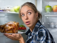 Ночной дожор: Можно ли есть на ночь?