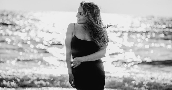 "Роковая красотка": Тина Кароль восхитила ярким образом