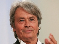 Ален Делон попал в больницу - названа причина
